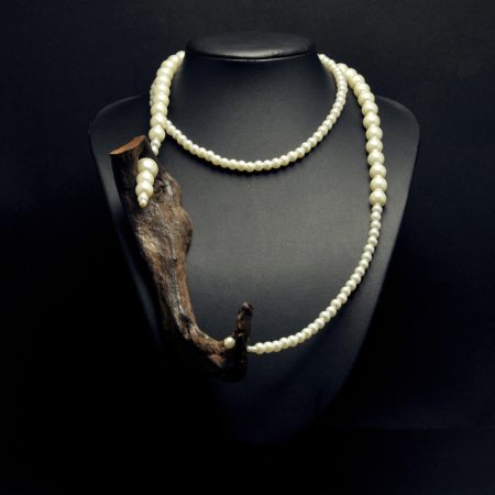 Handmade long necklace with pearls and sea-wood