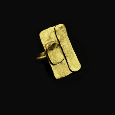 Handmade ring with hammered brass and geometric shapes