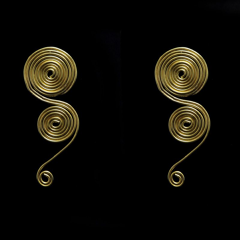 Handmade earrings with brass