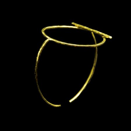 Handmade bracelet with hammered brass, circle